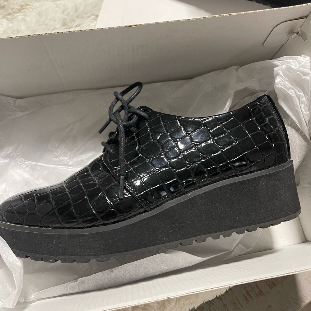 Aldo , black synthetic shiny croco textured loafers . Size 6 1/2